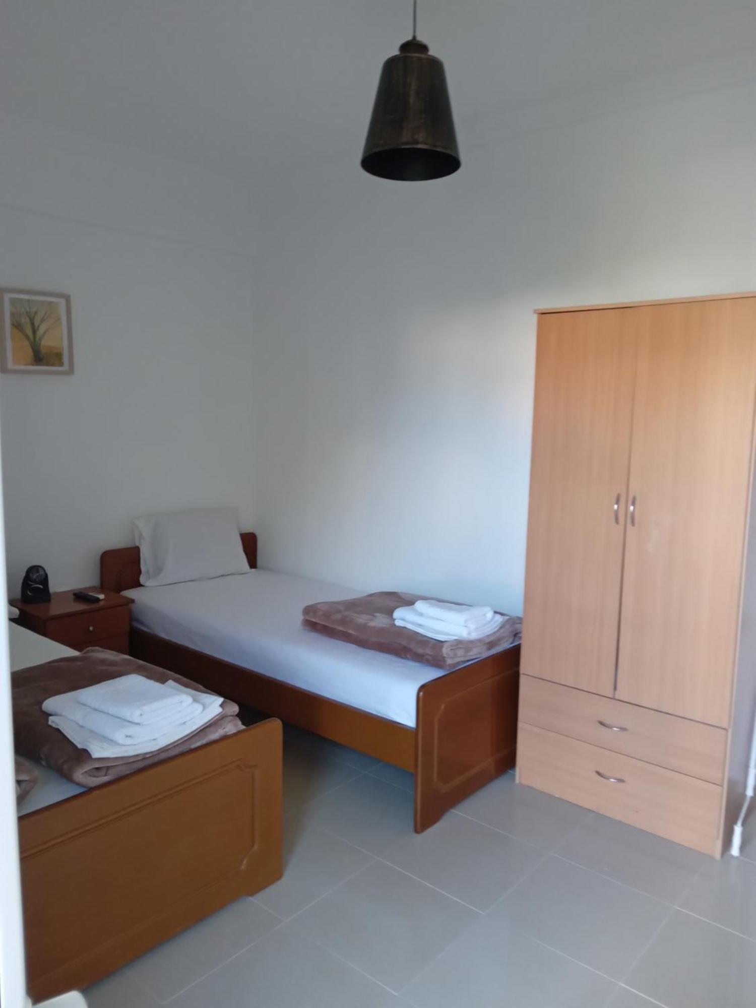 Néa Péramos Leonidas Apartments מראה חיצוני תמונה