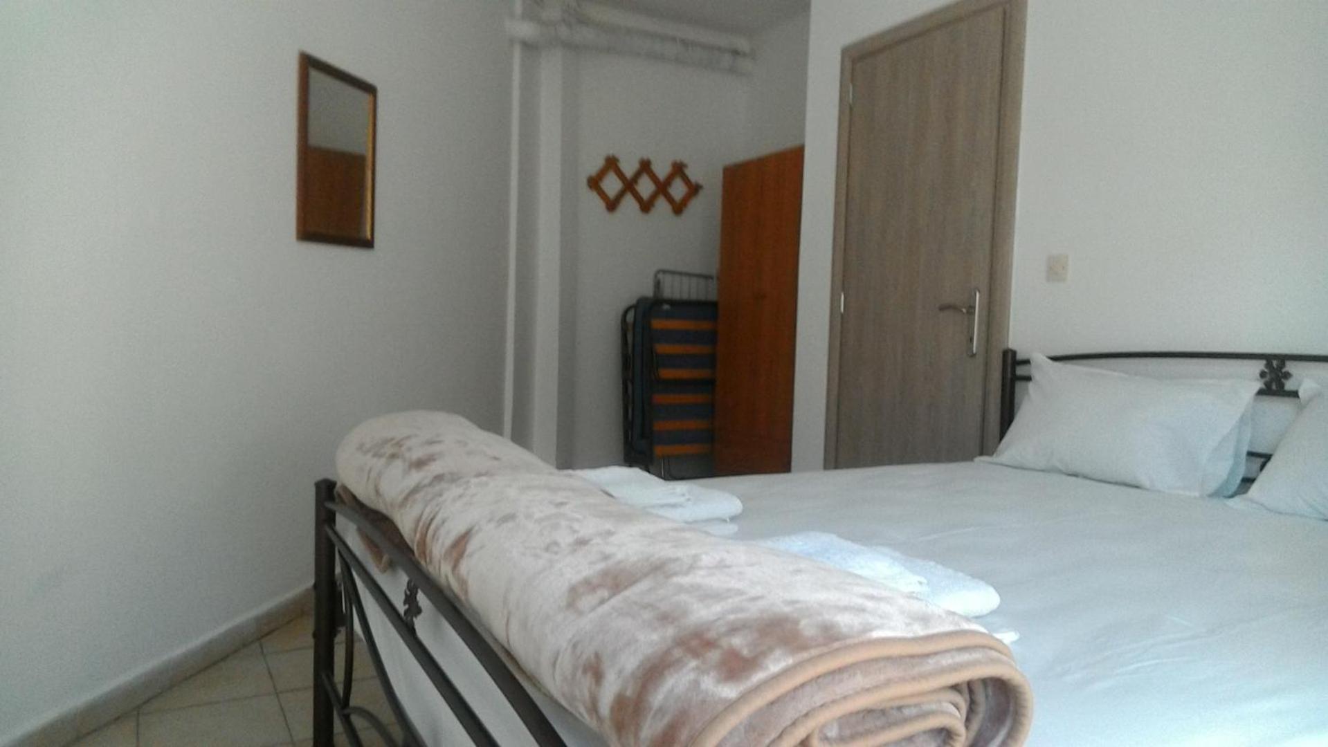 Néa Péramos Leonidas Apartments מראה חיצוני תמונה