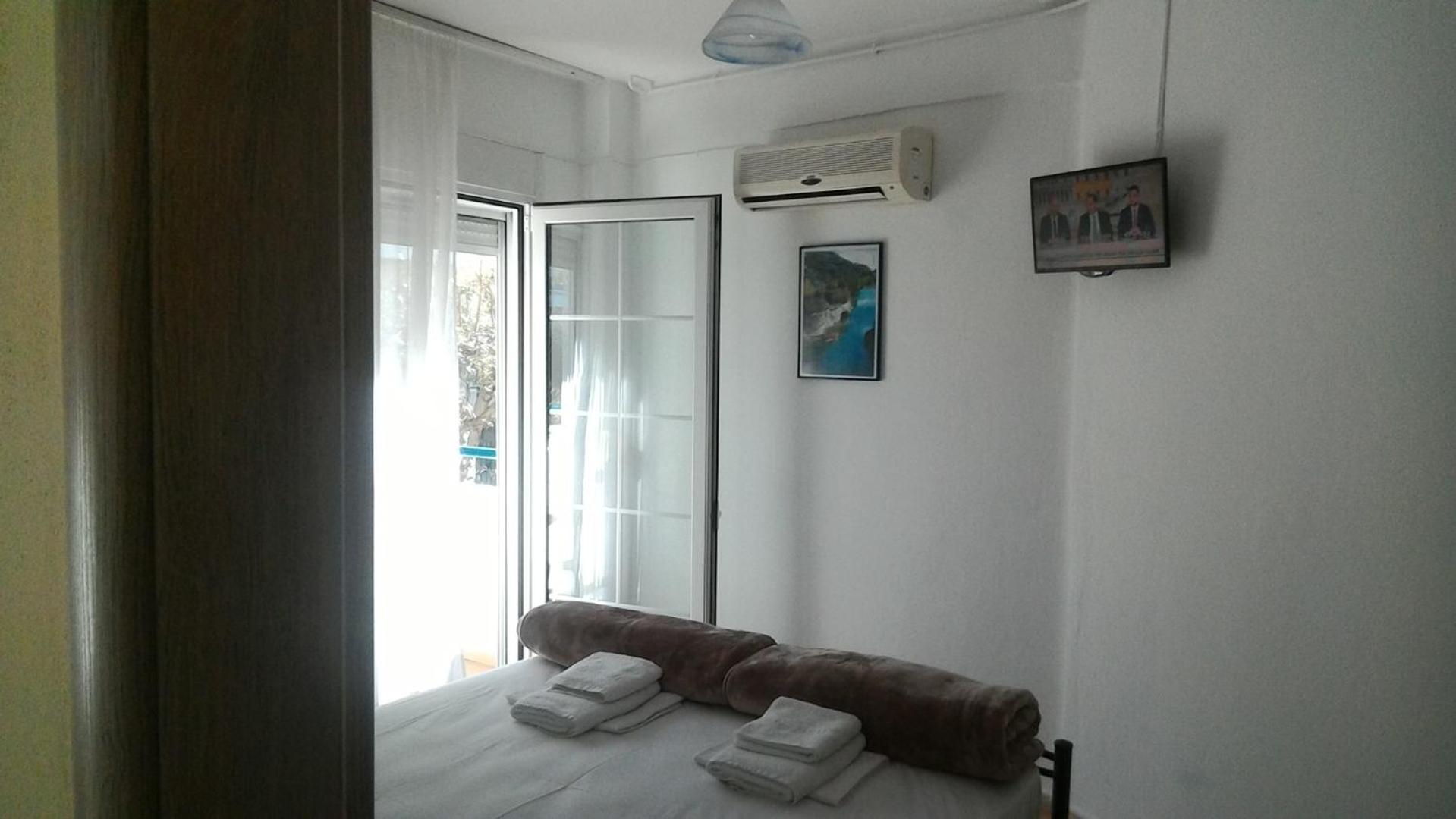 Néa Péramos Leonidas Apartments מראה חיצוני תמונה