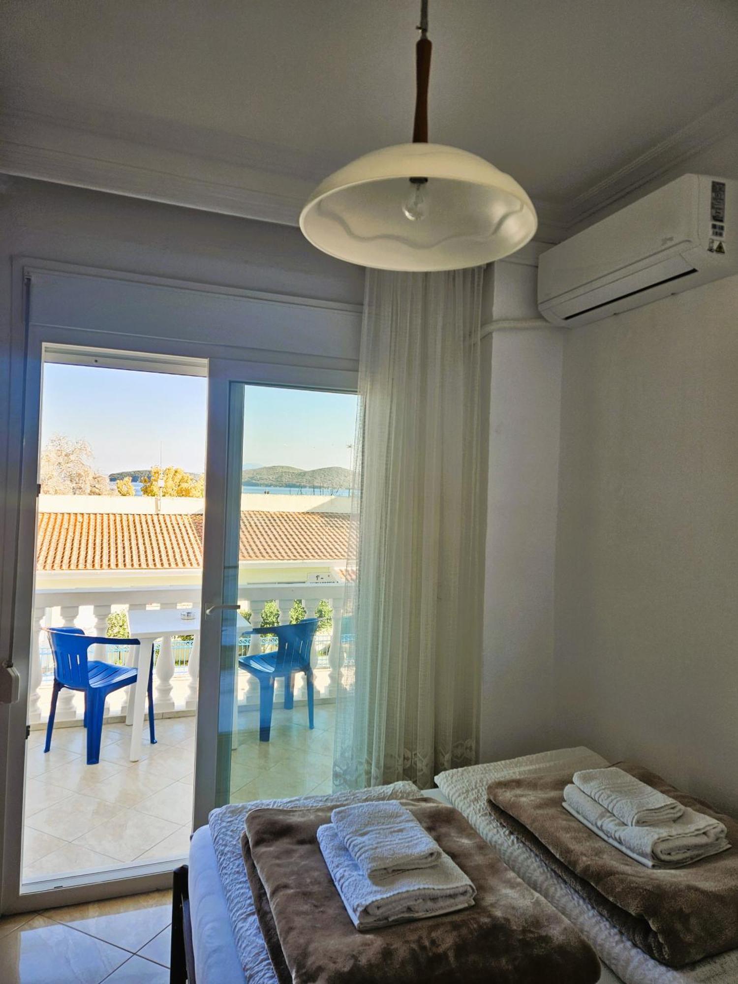Néa Péramos Leonidas Apartments מראה חיצוני תמונה